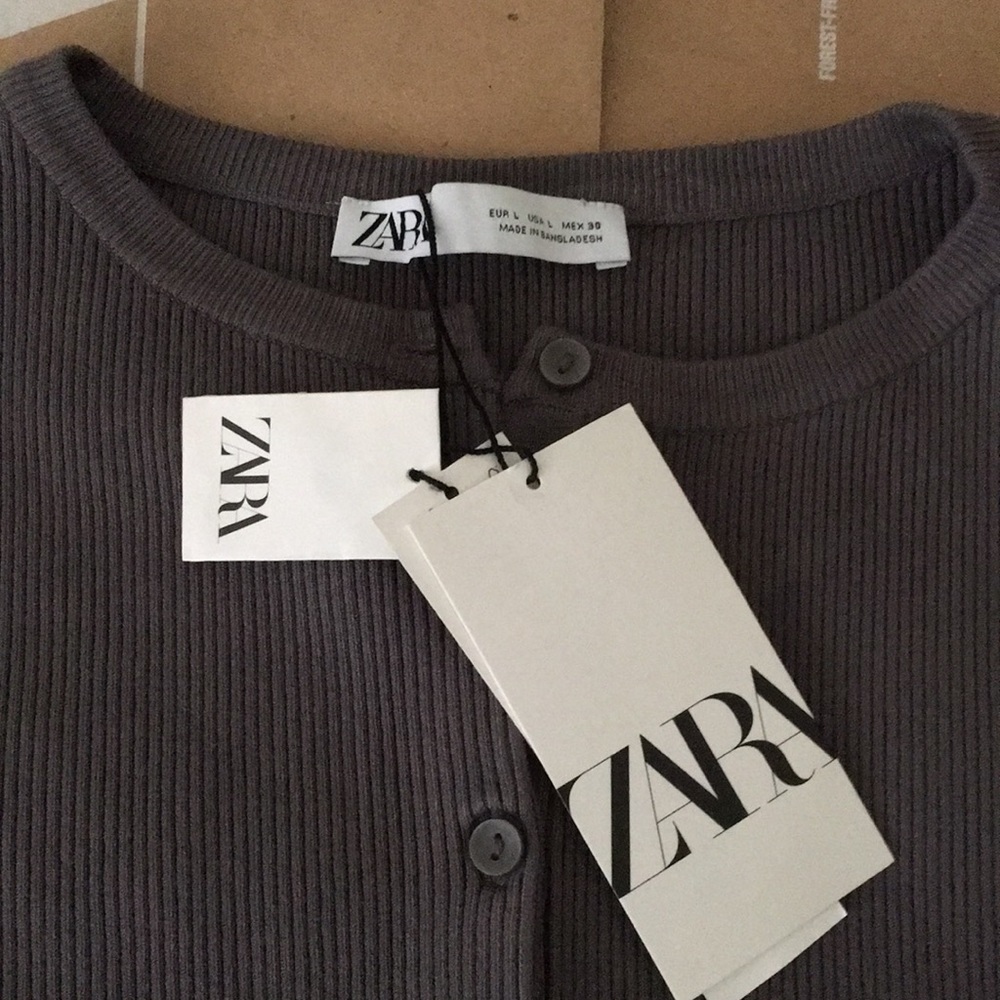 High Quality Zara Grey Ribbed Button-Up Cropped Cardigan - Picture 4 of 6